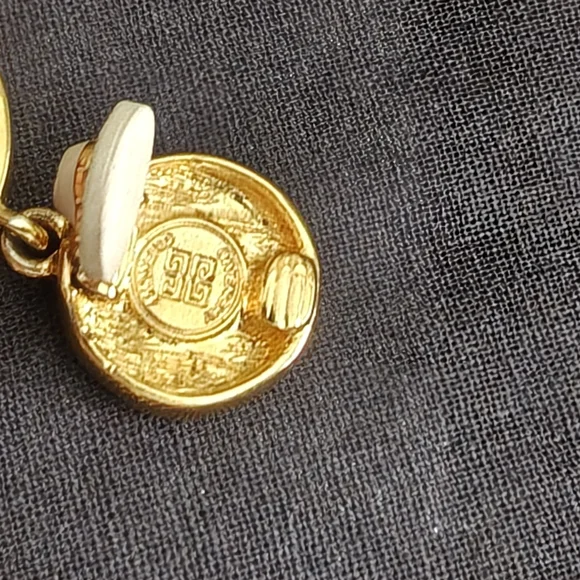 🐢 Authentic Givenchy Gold Doorknocker Clip On Earrings - Picture 12 of 15